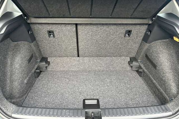 SEAT Arona SE Technology