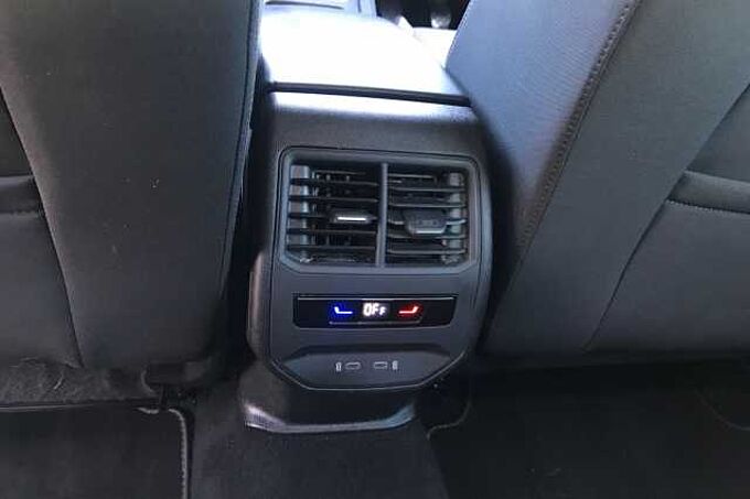 SEAT Leon 1.5 TSI EVO SE Dynamic 5dr